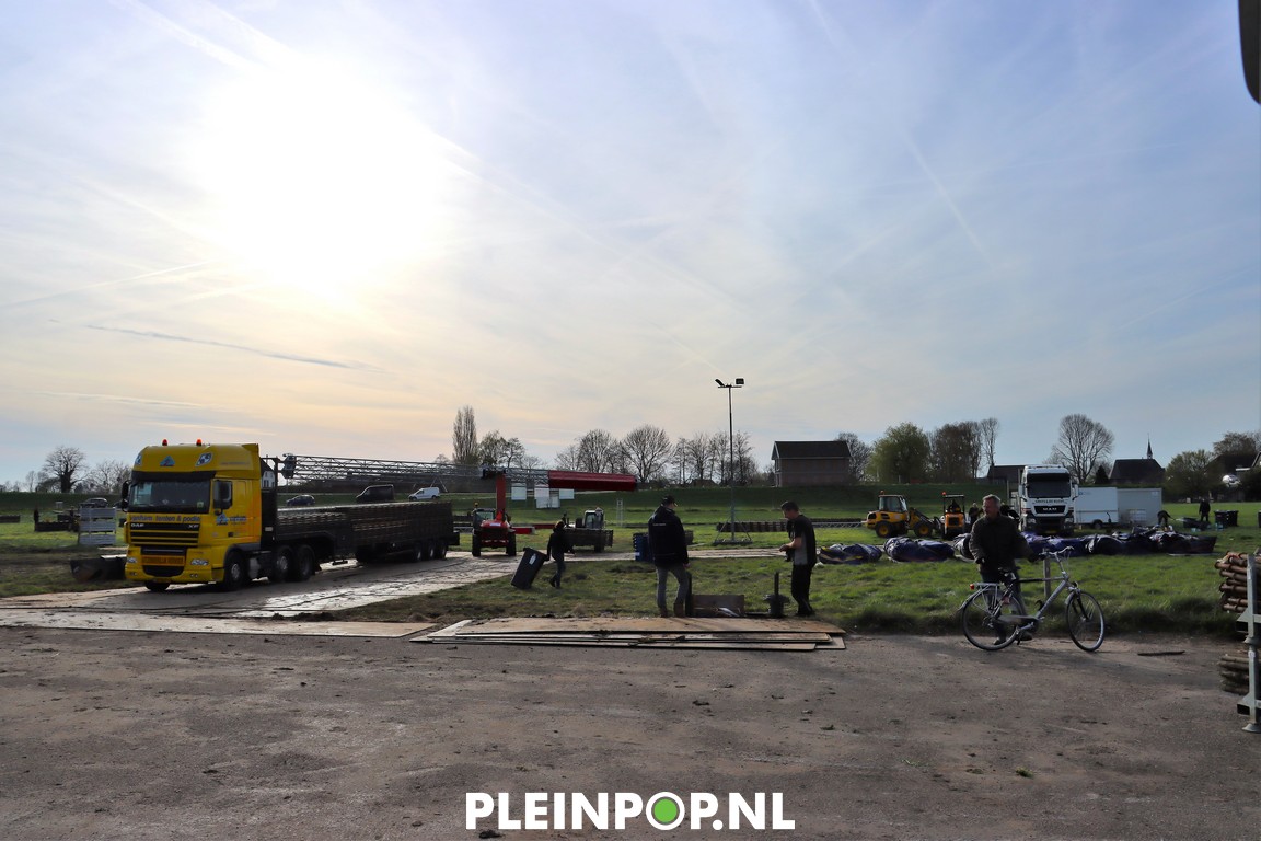 Maandag 11 04 2022       (1)